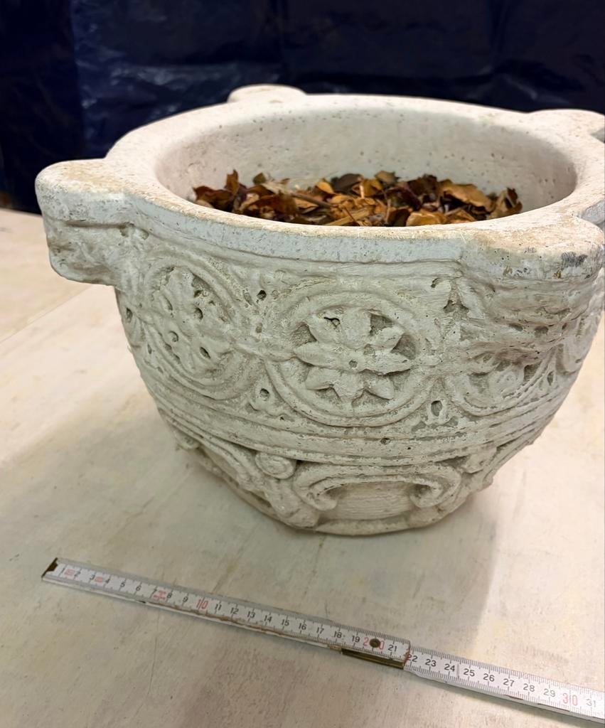 Grote Italiaanse pot uit marmer gehouwen, Antiek en Kunst, Ophalen