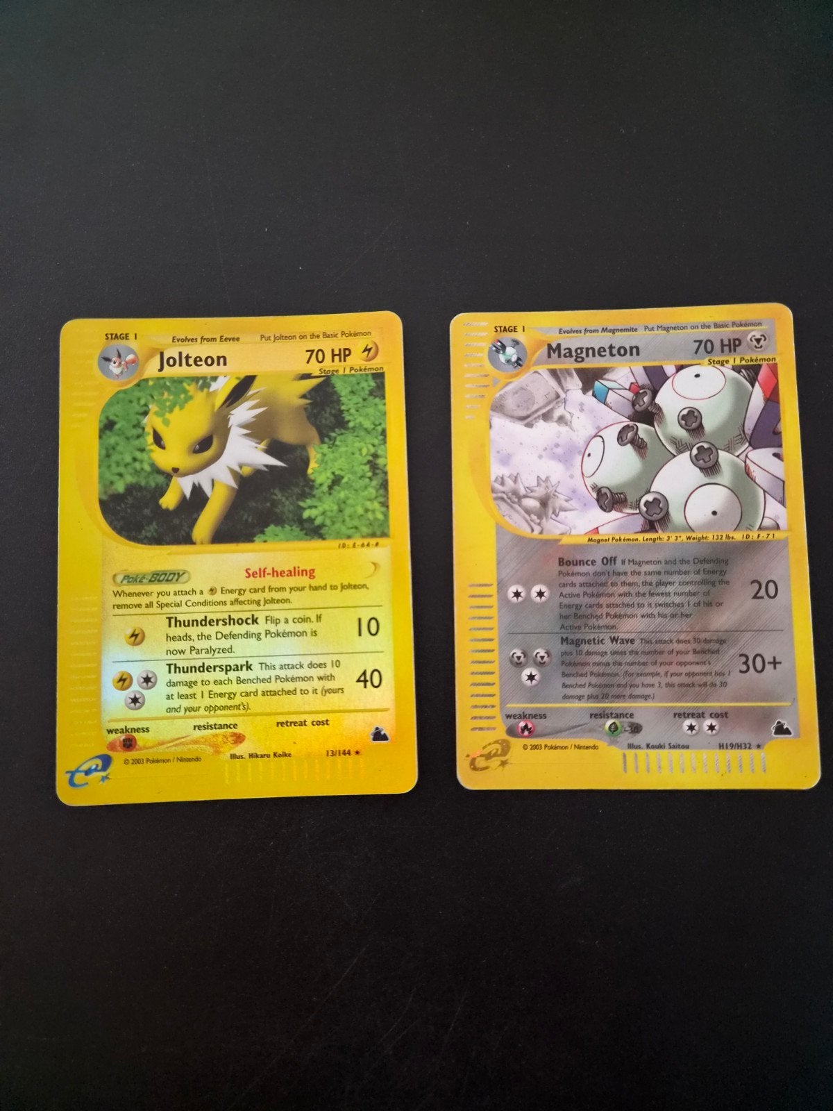 Pokémon TCG - Skyridge 2003! Jolteon (RH) en Magneton (Hol), Ophalen of Verzenden, Gebruikt, Meerdere kaarten, Foil