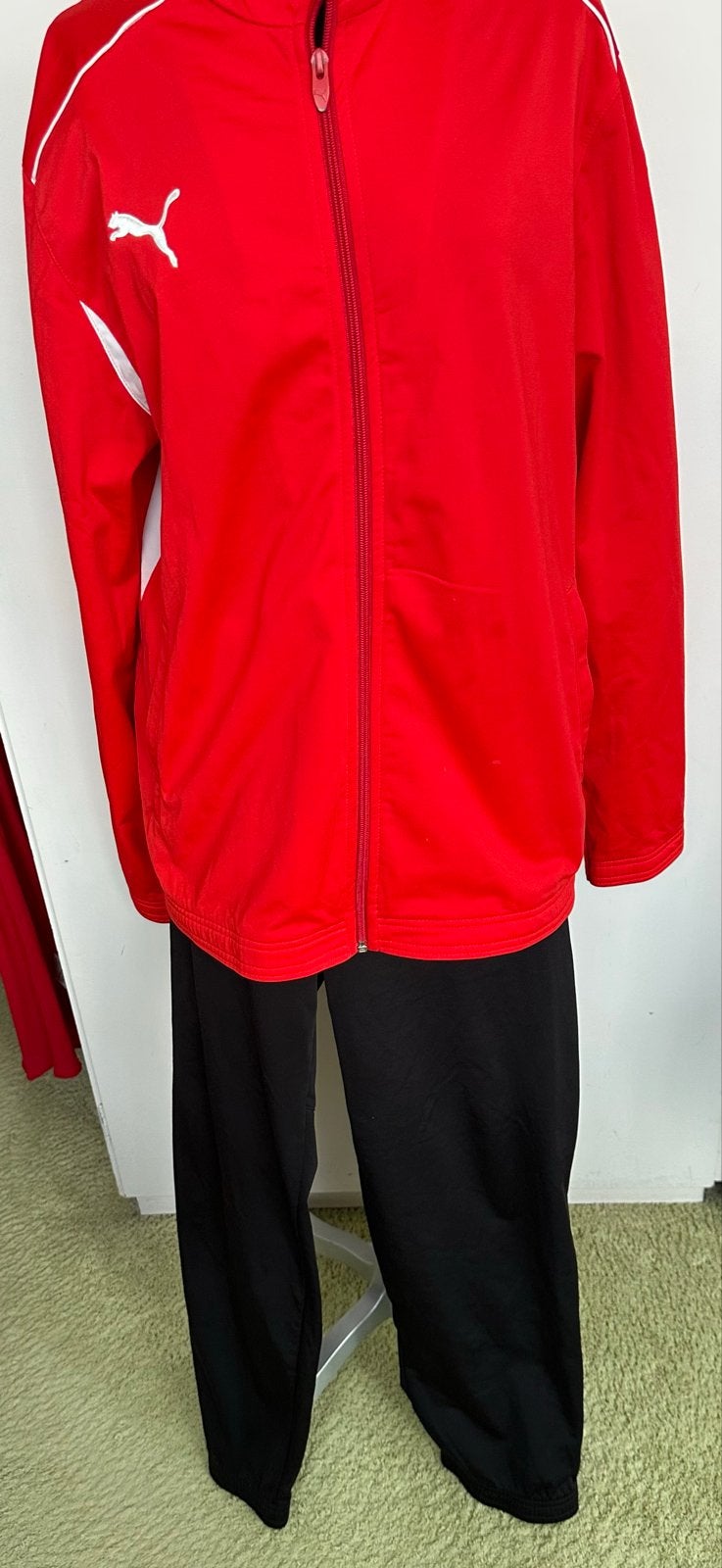 Puma Trainingspak Maat M - Rood/Zwart, Ophalen, Maat 48/50 (M), Gedragen, Rood