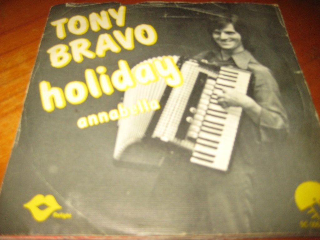 Tony Bravo: Holiday, Ophalen of Verzenden, Zo goed als nieuw