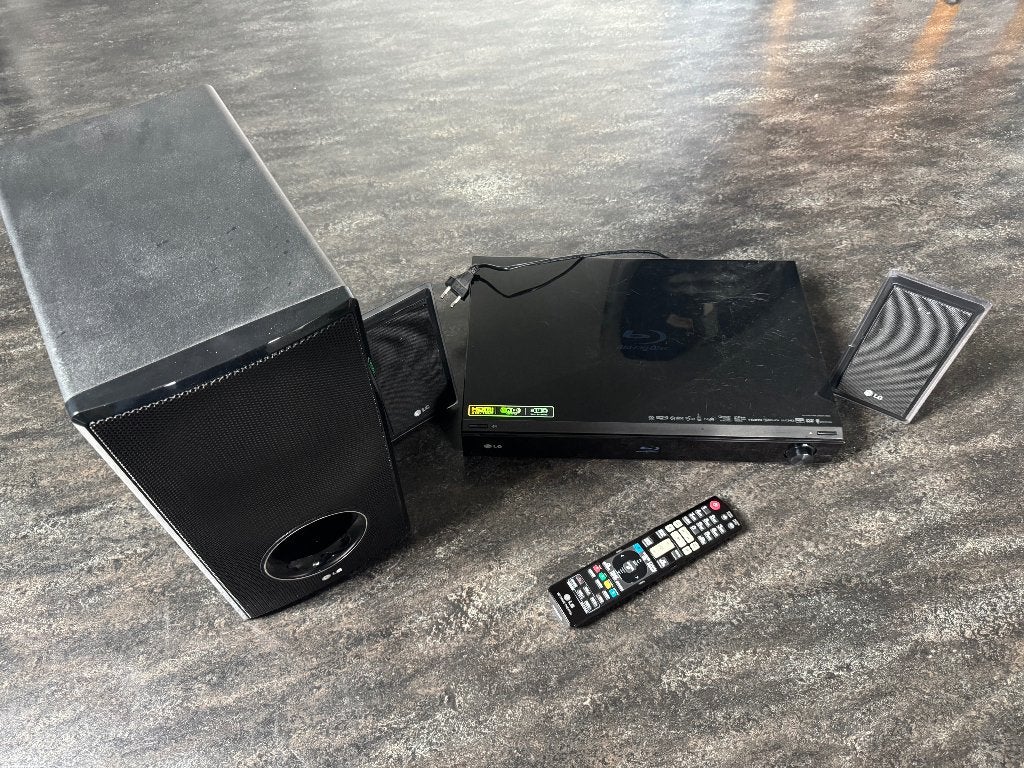 LG HomeCinema HB600, Audio, Tv en Foto, Home Cinema-sets, Overige merken, Gebruikt, 2.1-systeem, Blu-ray-speler