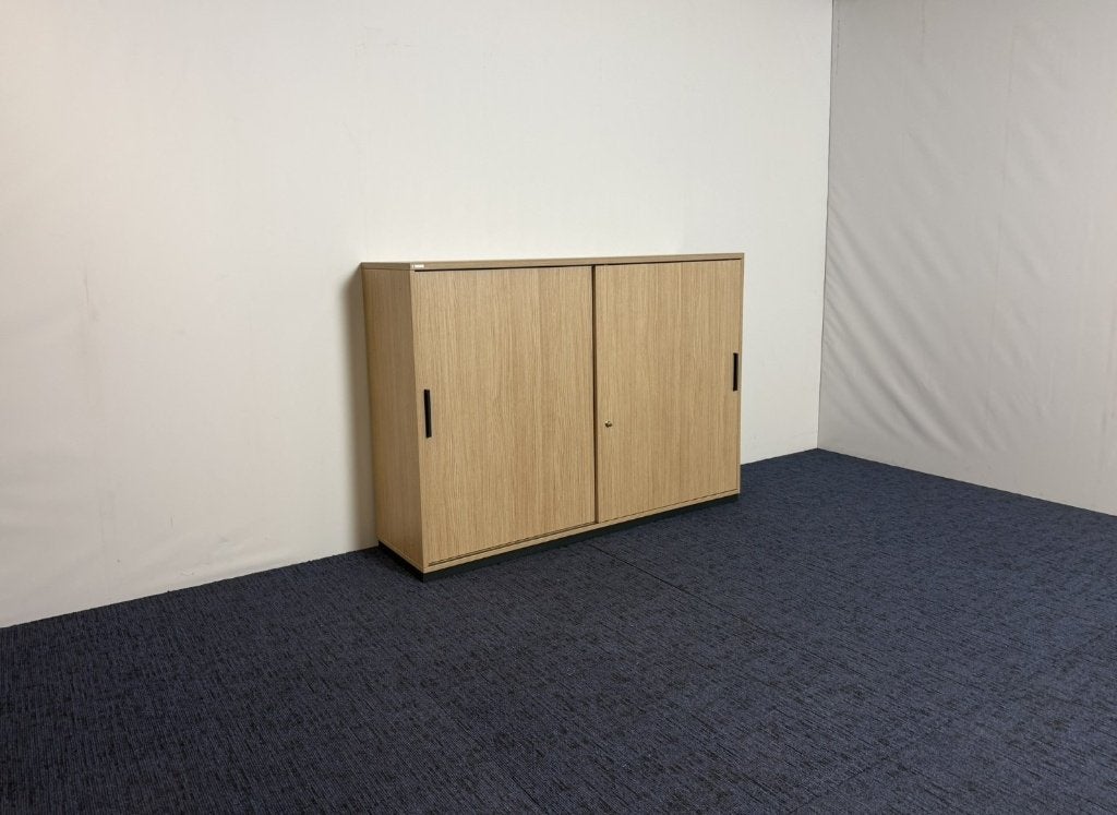 2 x Schuifdeurkast Palmberg, donker eiken, H 115 x B 160 cm., Huis en Inrichting, Ophalen, Gebruikt