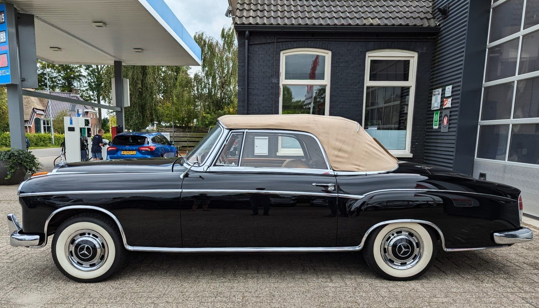 Mercedes 220 S Cabriolet, foto 8