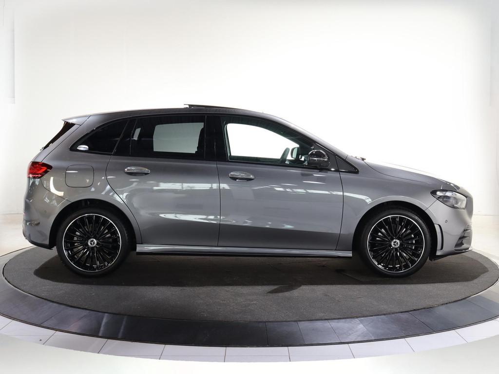 Mercedes-Benz B-Klasse 250e Business Solution AMG | Panorama, Auto's, Mercedes-Benz, Stof, 4 cilinders, 16 kWh, 1655 kg