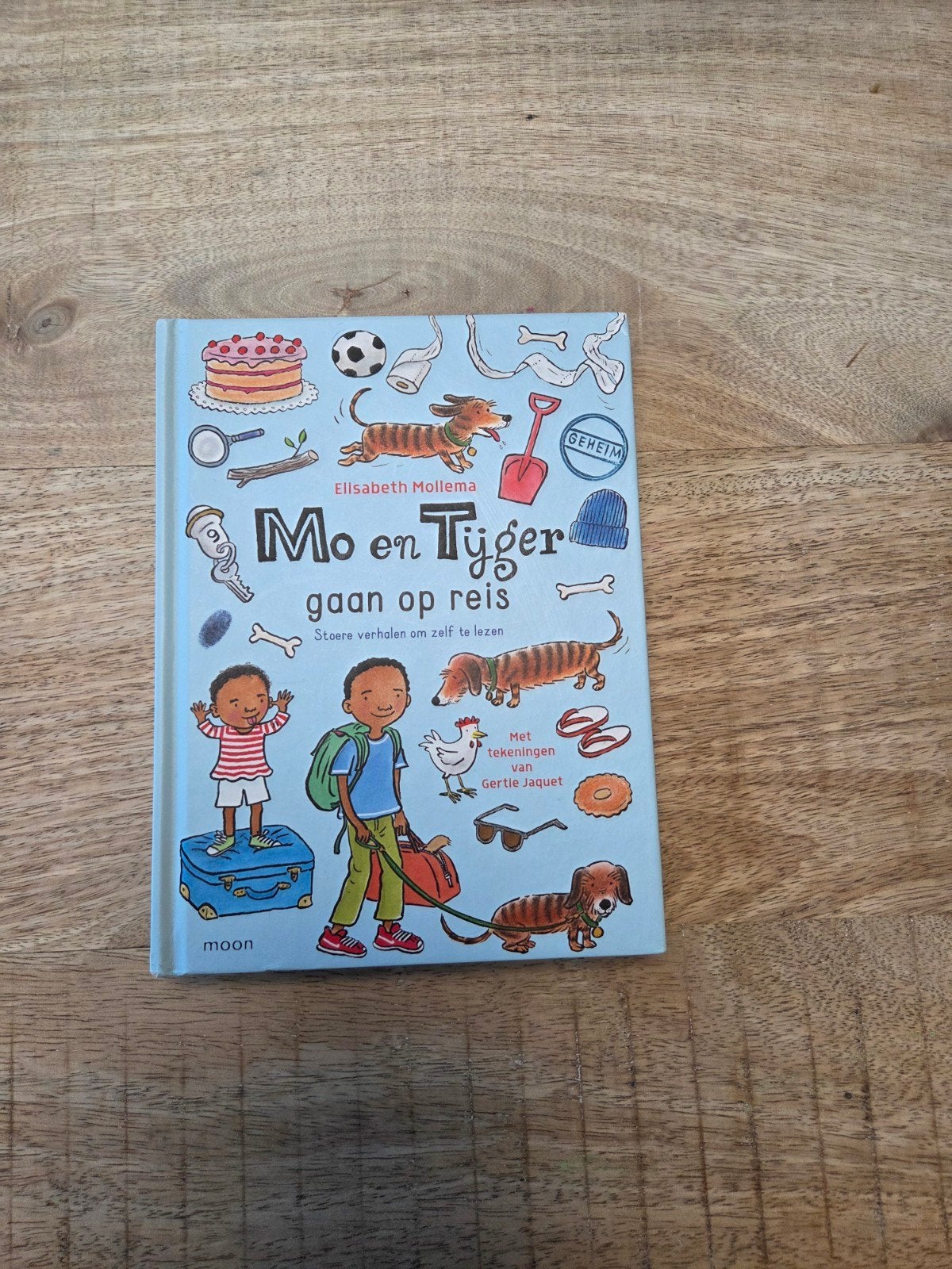 Mo en Tijger gaan op reis - Elisabeth Mollema, Ophalen of Verzenden, Zo goed als nieuw, Elisabeth Mollema, Fictie algemeen