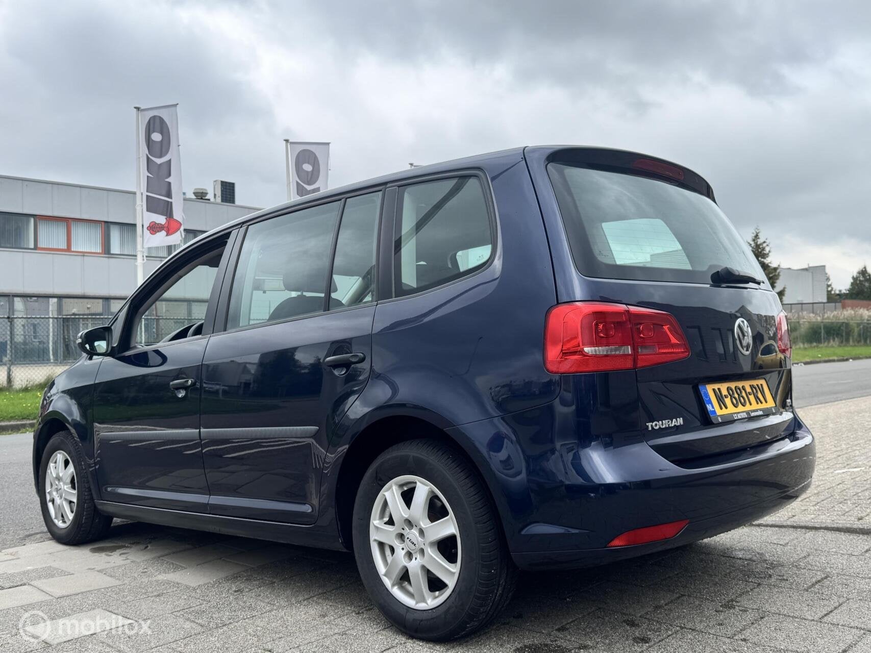 Volkswagen Touran 1.2 TSI Trendline BlueMotion|Airco APK, Auto's, Euro 5, 730 kg, 4 cilinders, Blauw