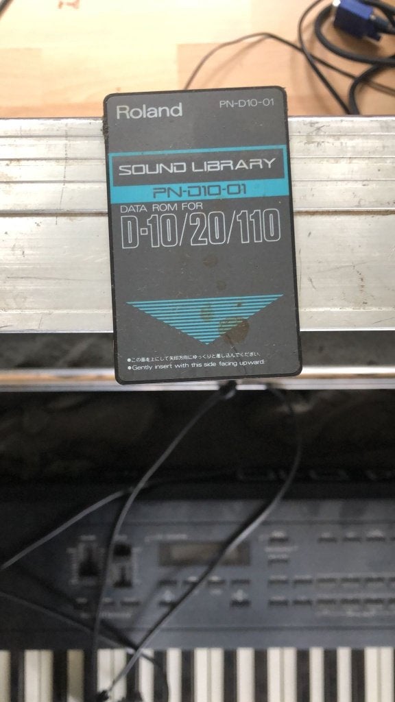 roland sound library, Muziek en Instrumenten, Ophalen of Verzenden, Gebruikt, 61 toetsen, Roland