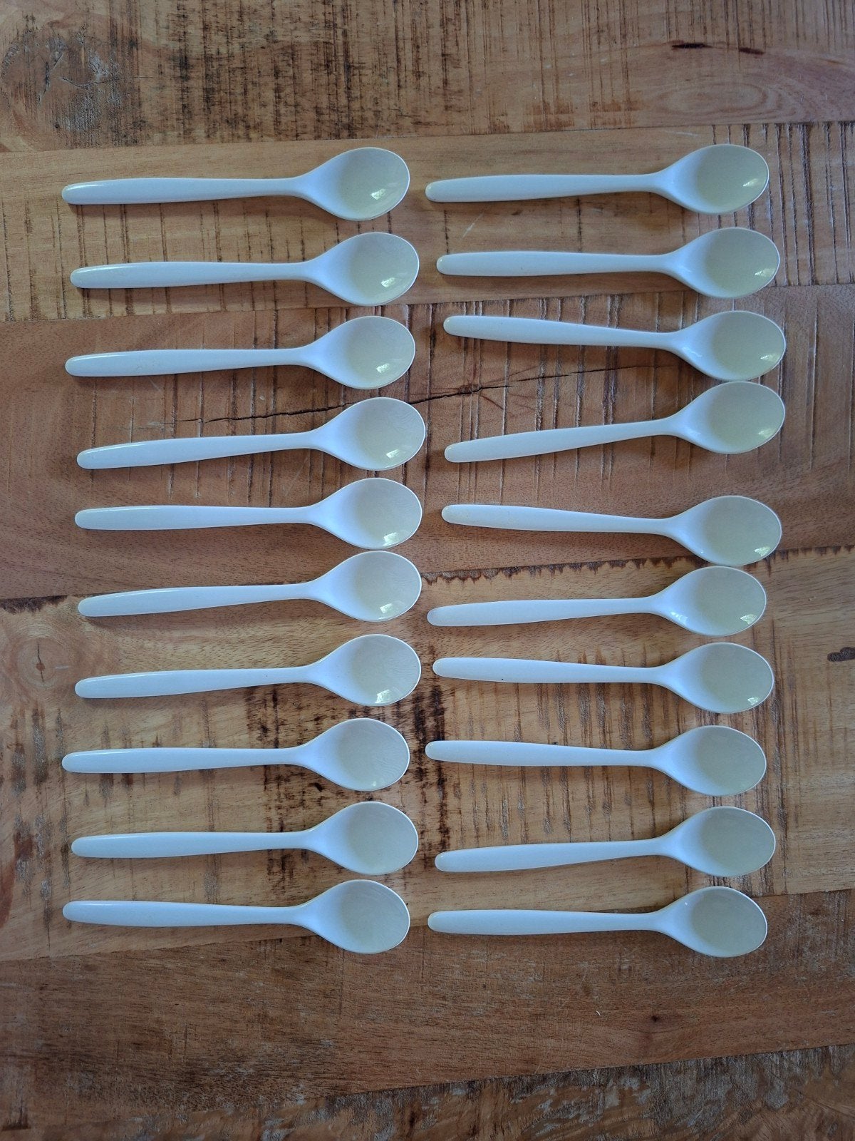 20 stevige plastic lepels, Tupperware-achtig, Huis en Inrichting, Ophalen of Verzenden, Gebruikt, Kunststof, Wit