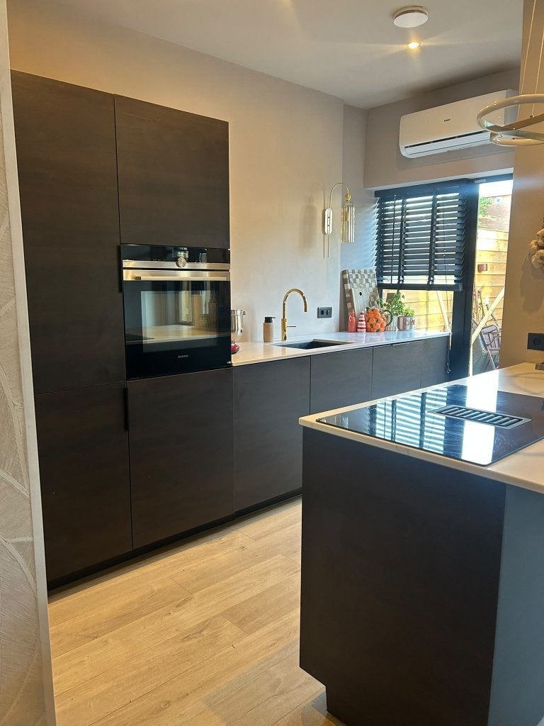 Moderne complete keuken incl. koelkast en vriezer, Huis en Inrichting, Ophalen, Bruin, Graniet of Steen, Dubbelwandige keuken
