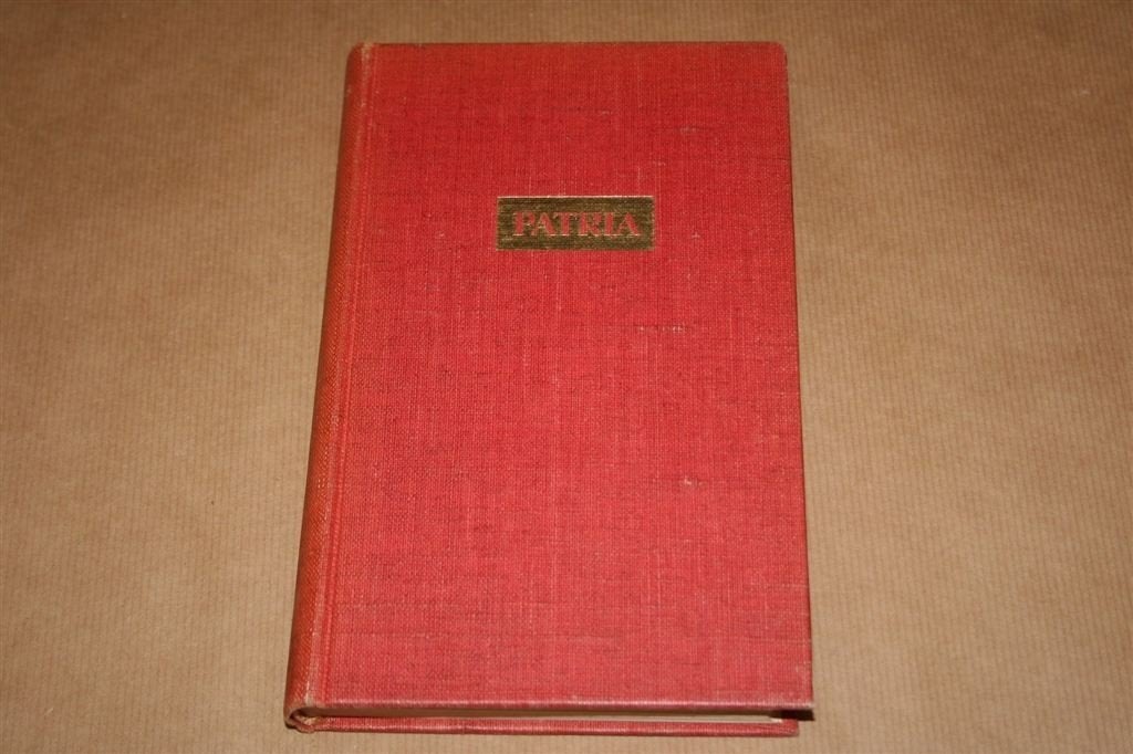 Willibrord en Bonifatius. Patria reeks. 1e druk 1939., Ophalen of Verzenden, Gelezen