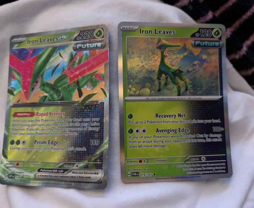 2 pokemon kaarten iron leaves holo en iron leaves ex, Ophalen of Verzenden, Nieuw