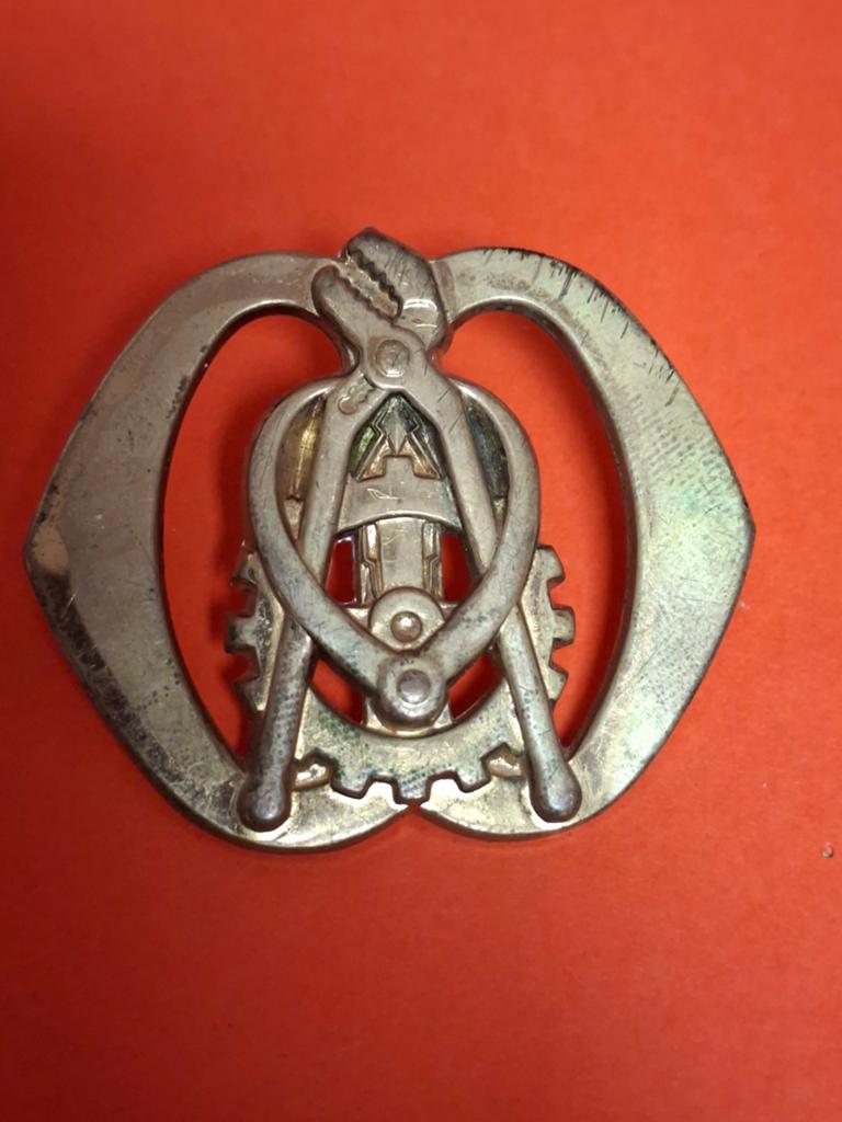 Technische Dienst.  Koninklijke Landmacht, Verzamelen, Militaria | Algemeen, Ophalen of Verzenden, Landmacht, Nederland, Embleem of Badge