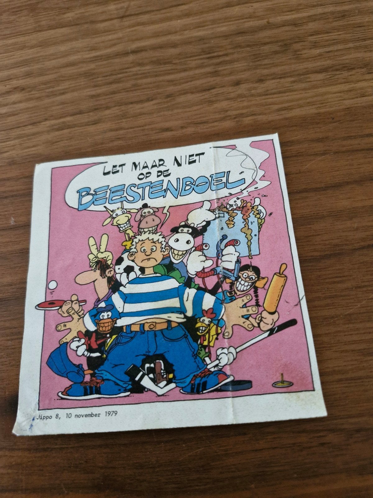 10839  Jippo sticker 'Let maar niet op de Beestenboel' 1979, Ophalen of Verzenden, Gebruikt, Strip of Tekenfilm