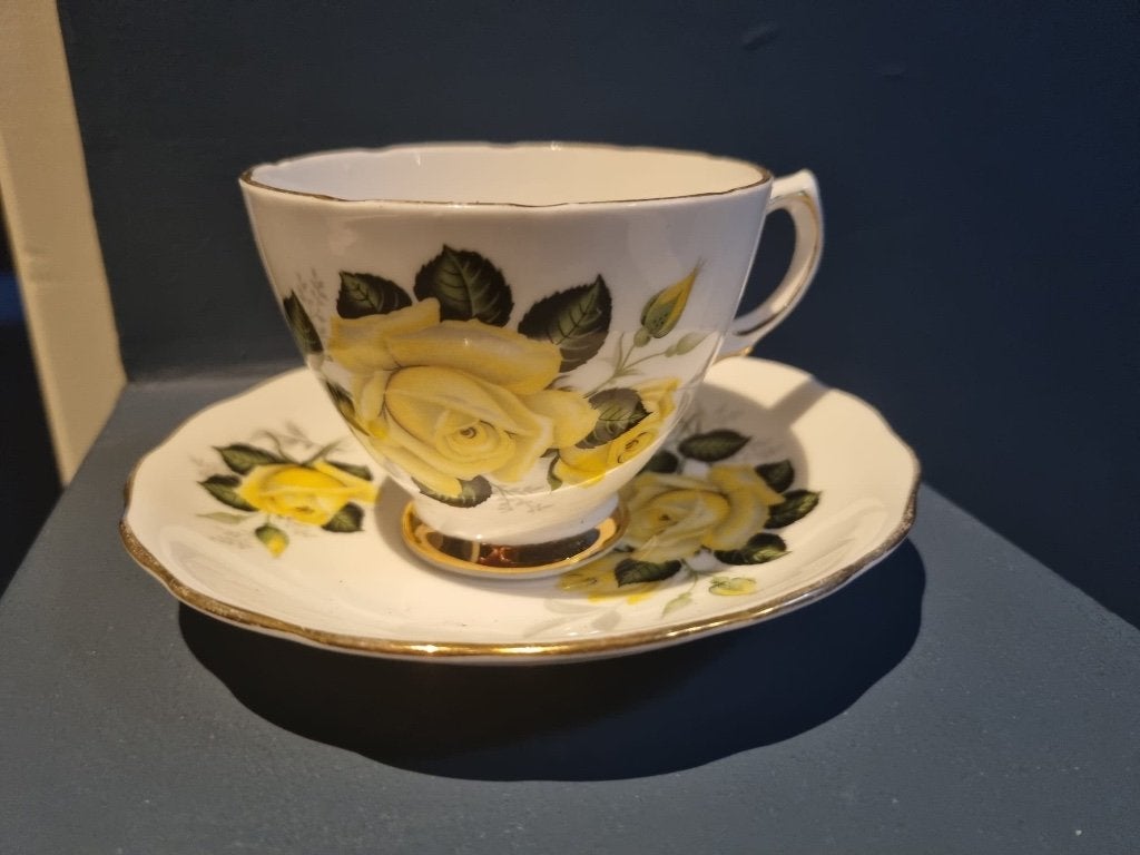 mooie vintage kop en schotel van colclough, Ophalen of Verzenden