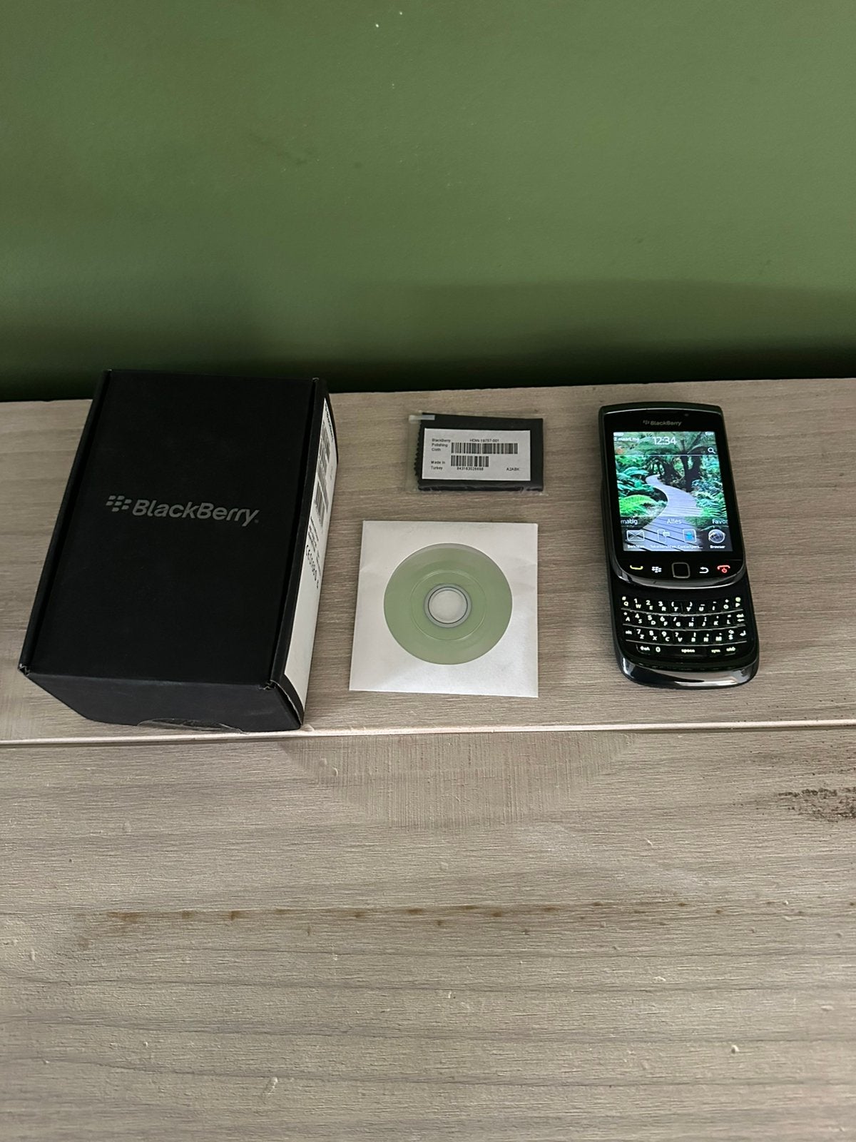 Blackberry Torch 9800 - Compleet met doos en accessoires, Telecommunicatie, Mobiele telefoons | Blackberry, Zwart, Touchscreen