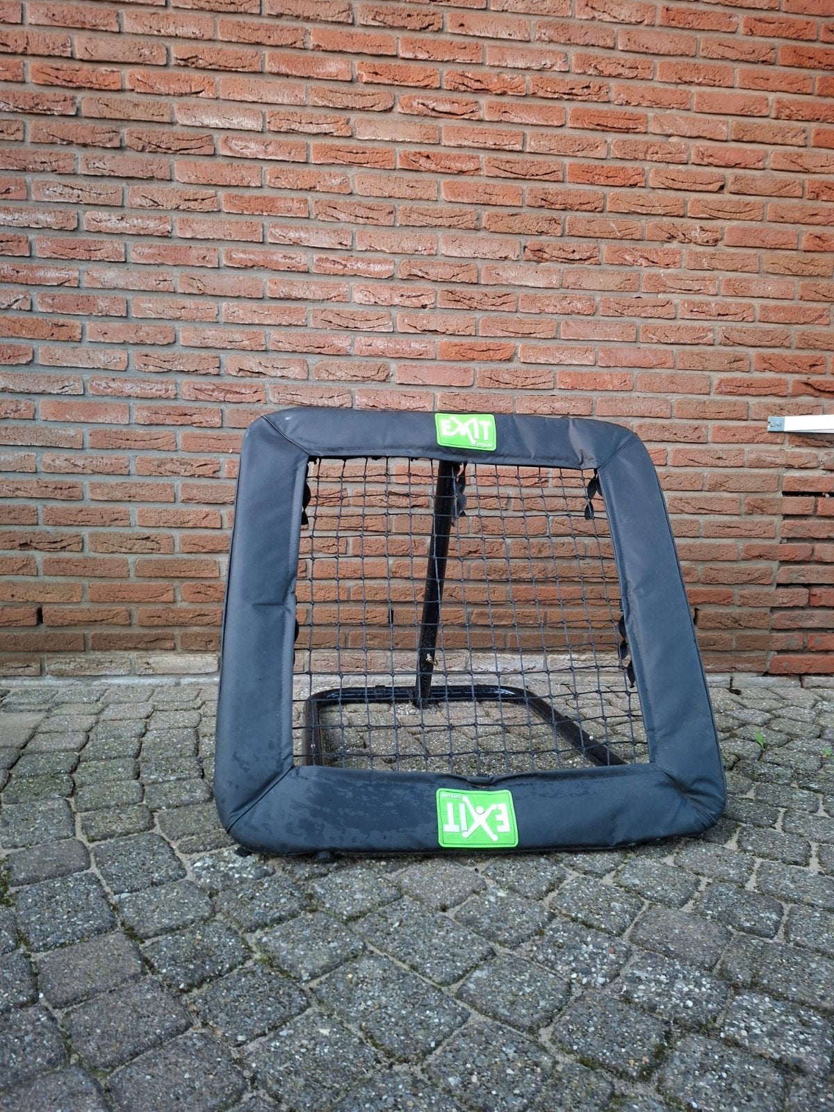 EXIT Kickback Multisport Rebounder M (84x84 cm), Ophalen, Gebruikt