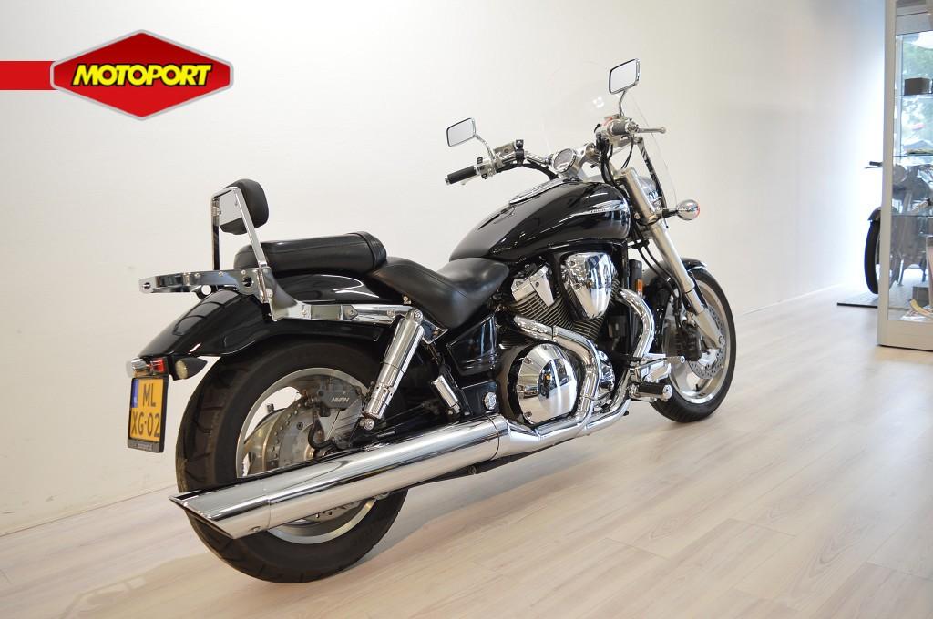 Honda VTX 1800 (bj 2002), Wijngaardveld 1
9300  AALST, BE, Chopper, Bedrijf, Mc.benelux@honda-eu.com