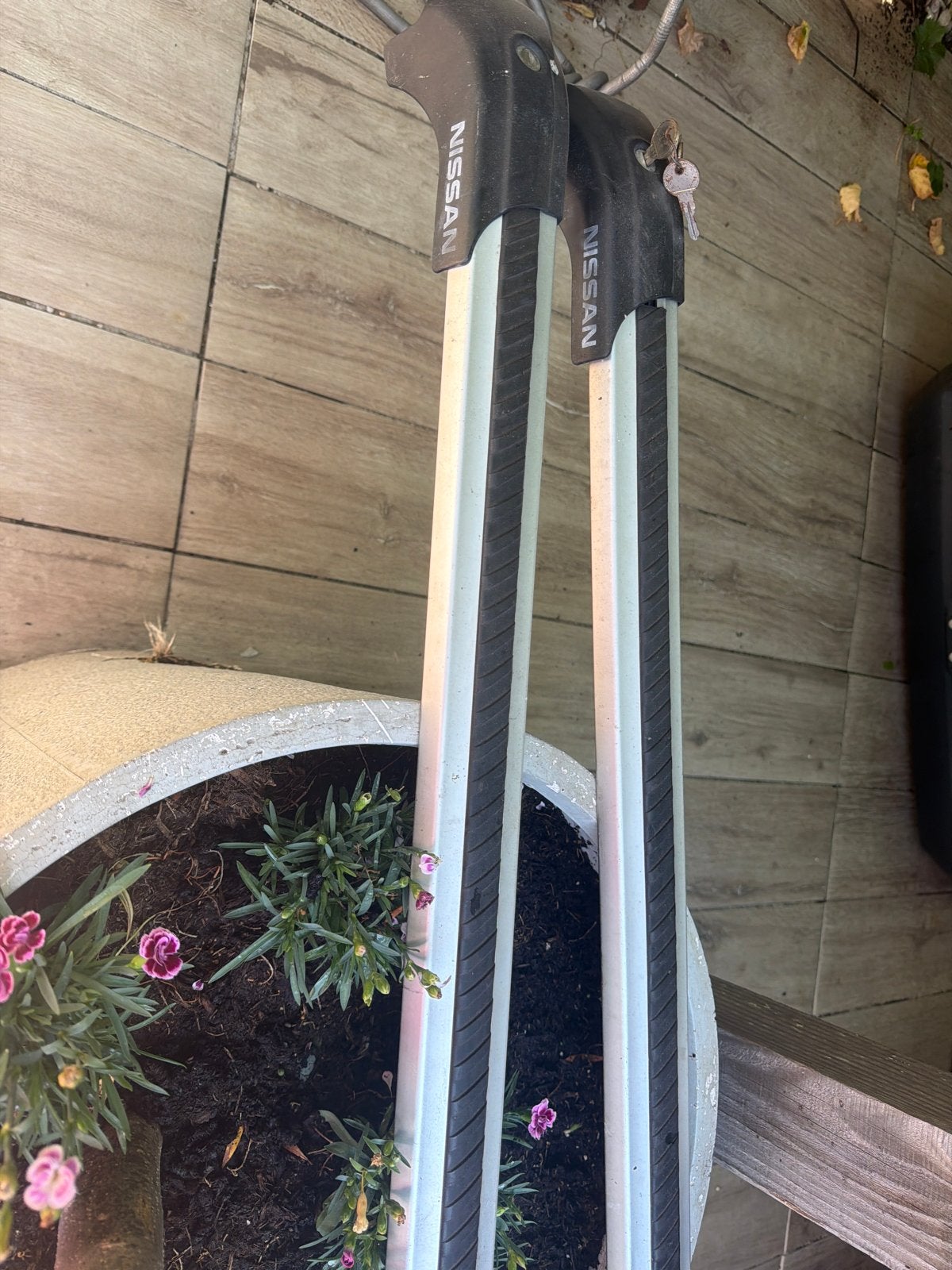Nissan dakdragers met sleutel, Auto diversen, Dakdragers, Ophalen of Verzenden, Gebruikt