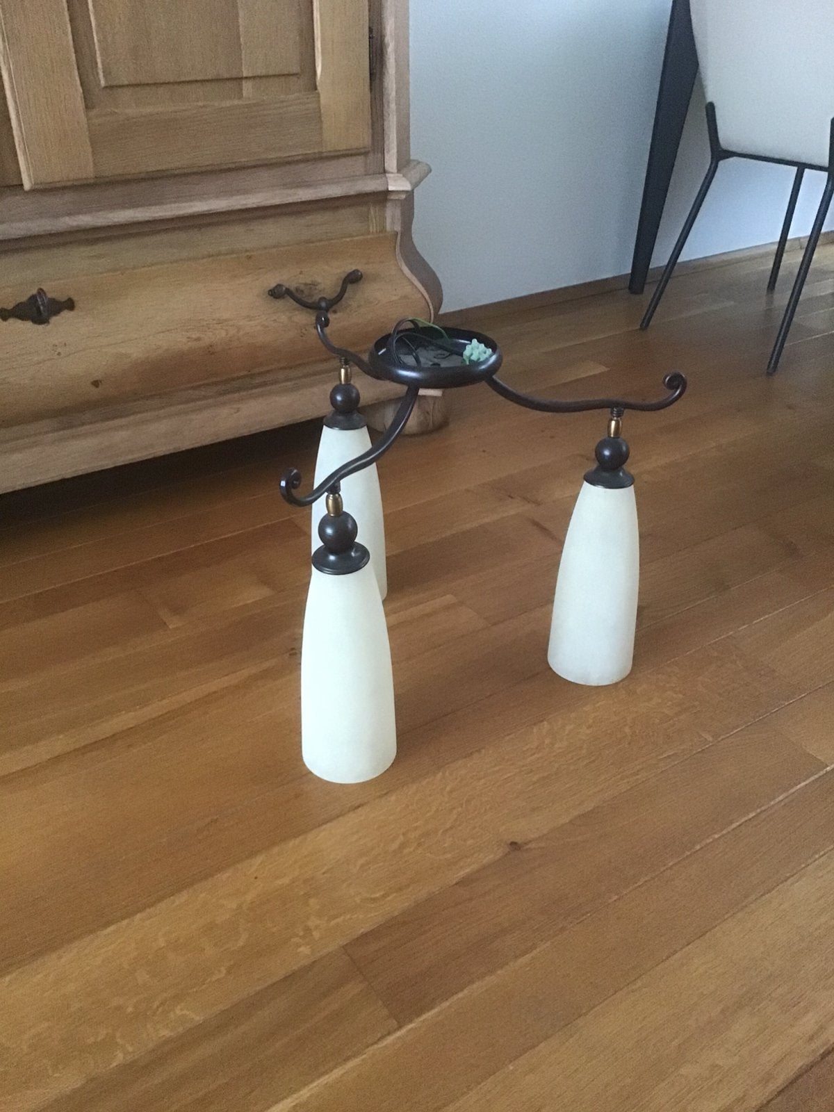 Te koop 2 hanglampen , 2 wandlampen en een staande lamp., Ophalen, Gebruikt, Laminaat