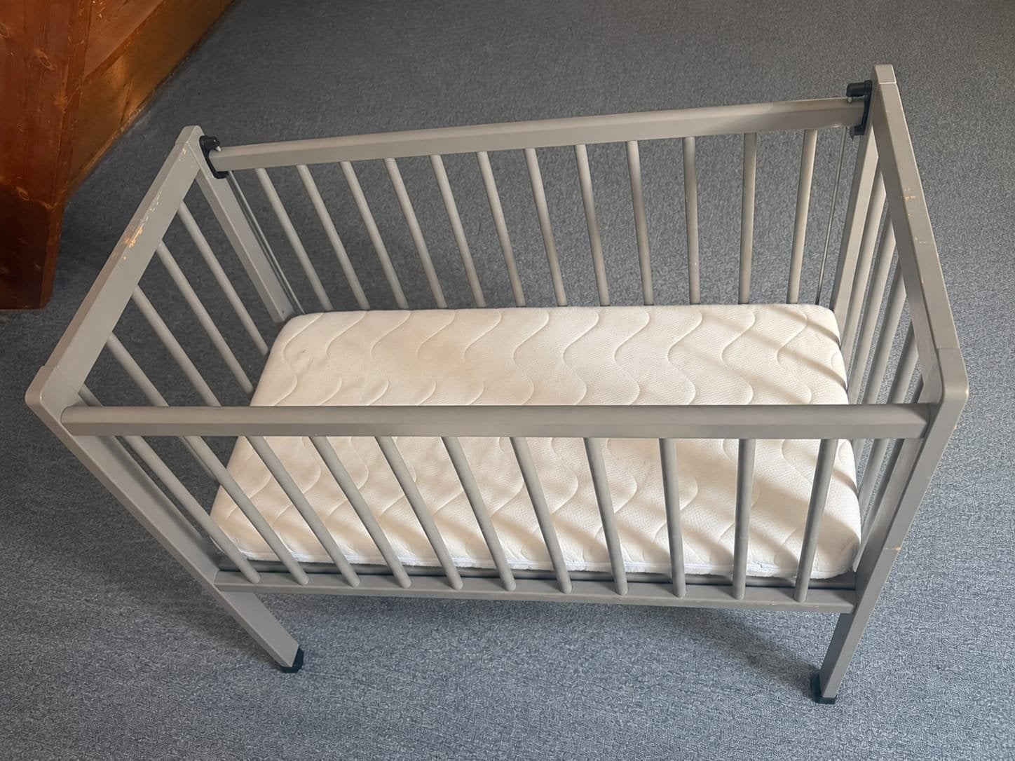 Petite Amélie Co-sleeper met matras en hoezen, Kinderen en Baby's, Babywiegjes en Ledikanten, Ophalen, Zo goed als nieuw, Wieg