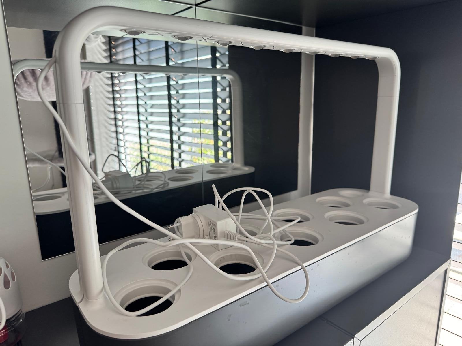 Click & Grow Smart Garden 9 - Slimme Moestuin/ Kruidentuin, Tuin en Terras, Ophalen, Gebruikt, Kweekbak