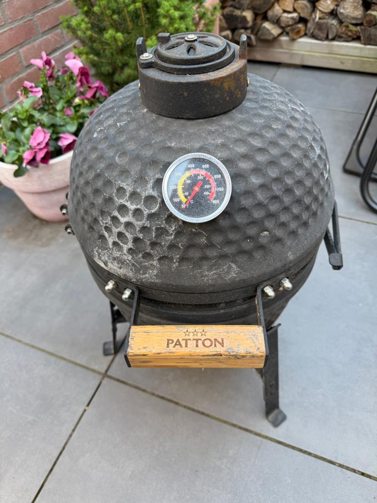 Patton Kamado 13 inch (33cm) barbeque, Tuin en Terras, Houtskoolbarbecues, Ophalen, Gebruikt