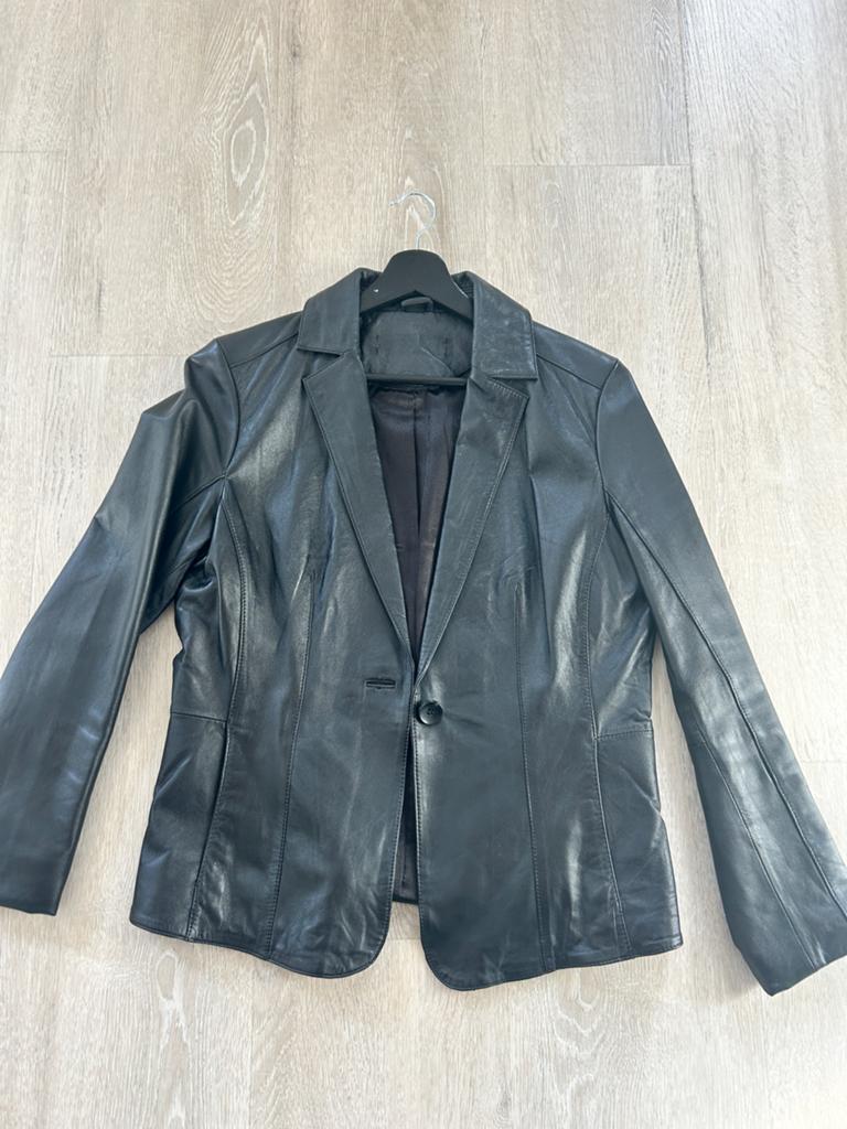 Zwart kunstleren damesjack C&A, maat 42, Kleding | Dames, Ophalen of Verzenden, Zo goed als nieuw, Maat 42/44 (L), Zwart
