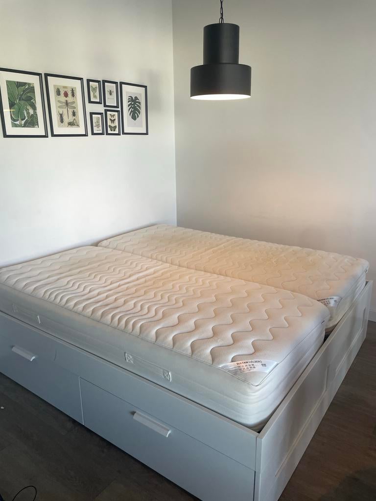 IKEA BRIMNES bed 160x200 met matrassen en topper, Ophalen, Gebruikt, Wit, Tweepersoons