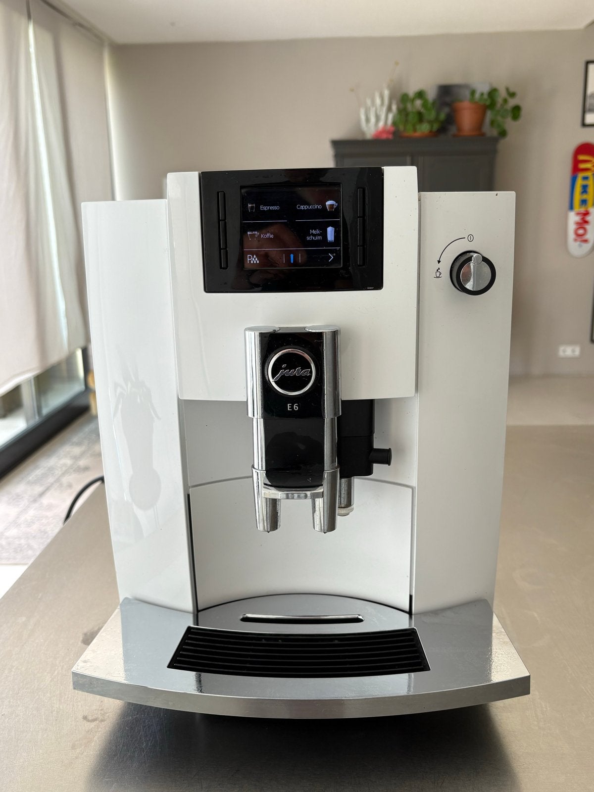 Jura E6 (EA) Piano White  – Zeer nette staat, Ophalen, Afneembaar waterreservoir, Espresso apparaat, 10 kopjes of meer