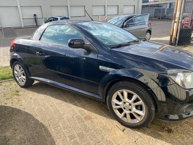 Opel Tigra TwinTop 1.8-16V Enjoy, Gebruikt, 4 cilinders, 1796 cc, Bedrijf