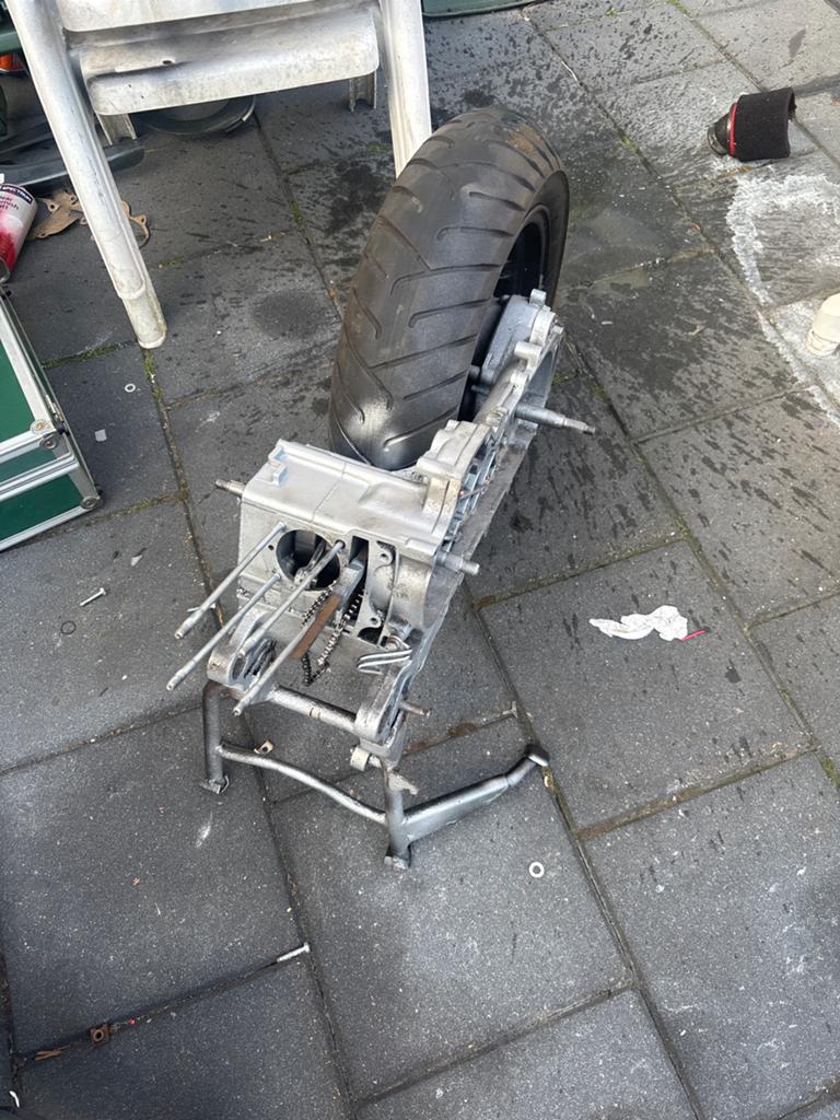 Scooter Motorblok met Wiel - Onderdelen, Fietsen en Brommers, Ophalen of Verzenden, Gebruikt, Blok