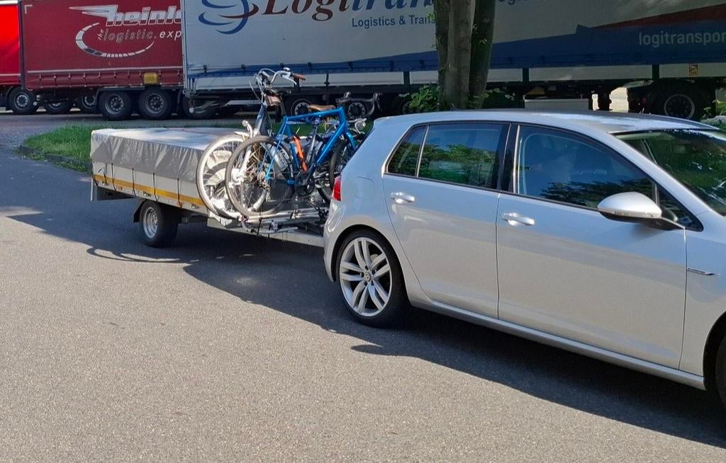 Plateau aanhangwagen  "custom" met tent en buitenkeuken, Caravans en Kamperen, Vouwwagens, Ophalen