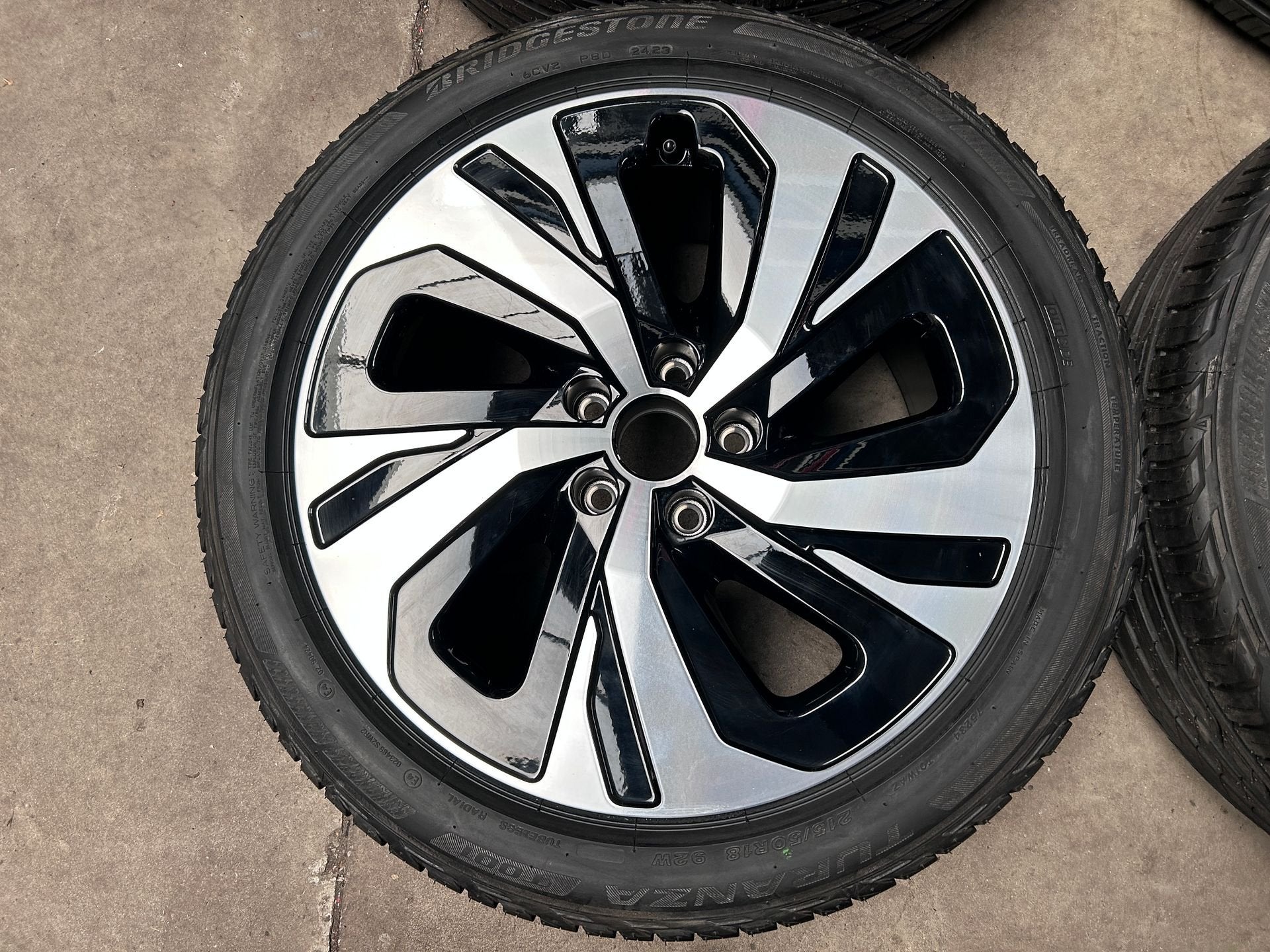 18 inch originele Falun velgen + zomerbanden VW  T-roc, Auto-onderdelen, 18 inch, -, -, Banden en Velgen
