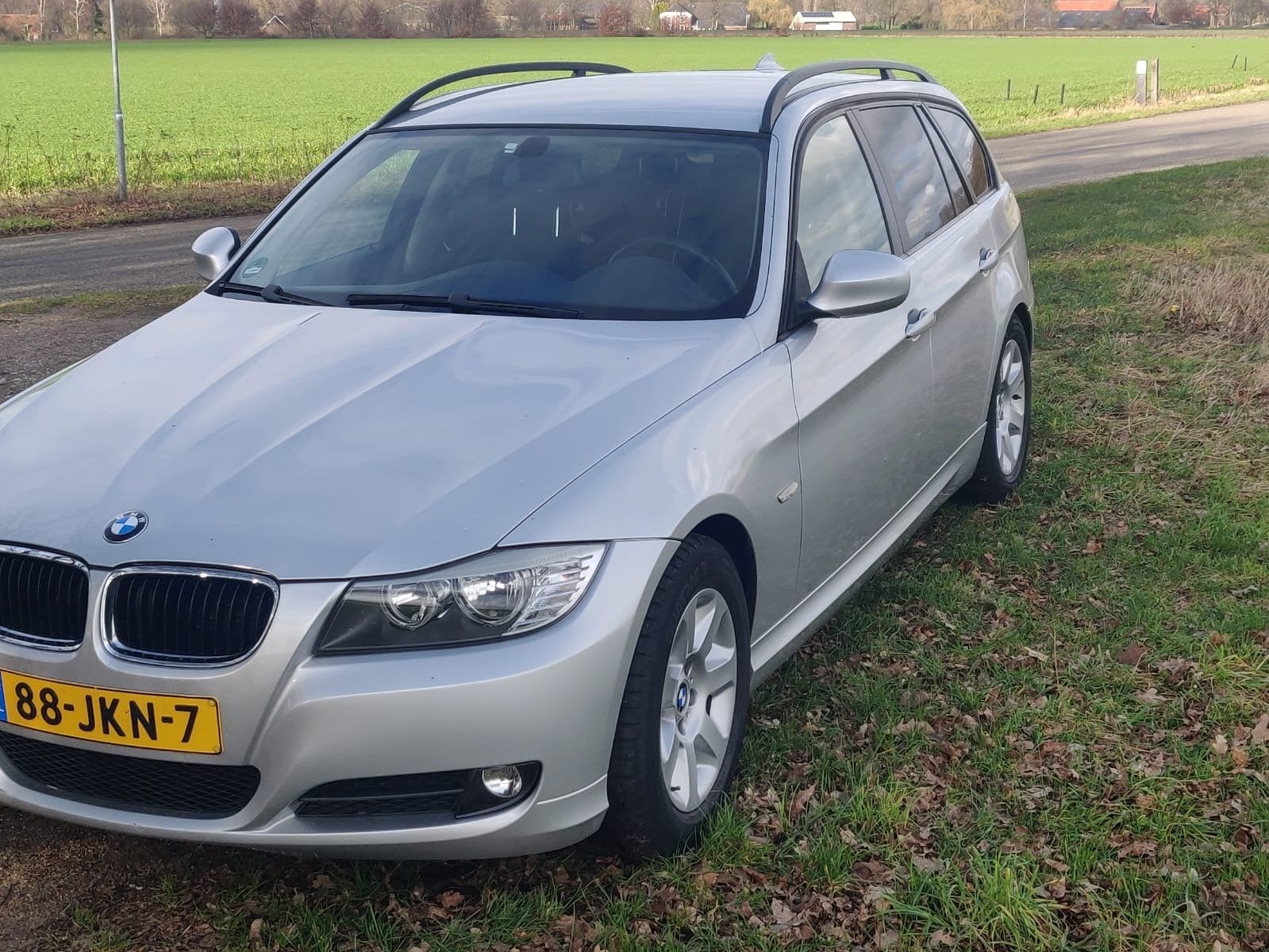 BMW 320 | Ketting vv bij 180k km | lederen intereur., Achterwielaandrijving, 1995 cc, 4 cilinders, Origineel Nederlands