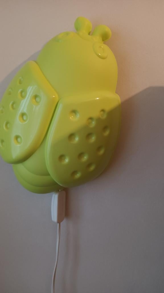 Leuke wandlamp kinderkamer "Lieveheersbeestje", Ophalen of Verzenden, Zo goed als nieuw, Kunststof