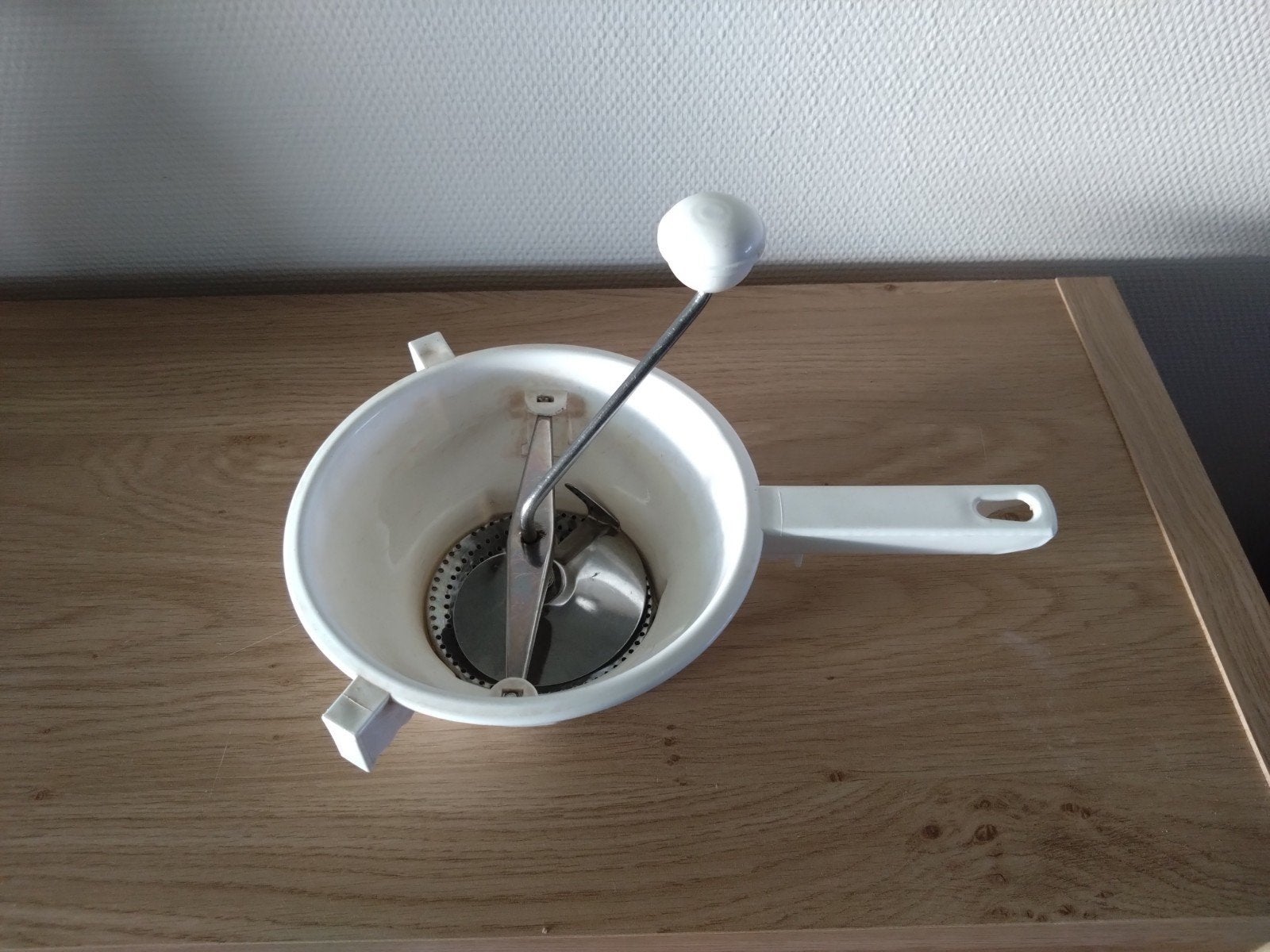 Witte roerzeef / passe-vite voor puree en sauzen, Kunststof, Ophalen of Verzenden, Wit, Overige typen