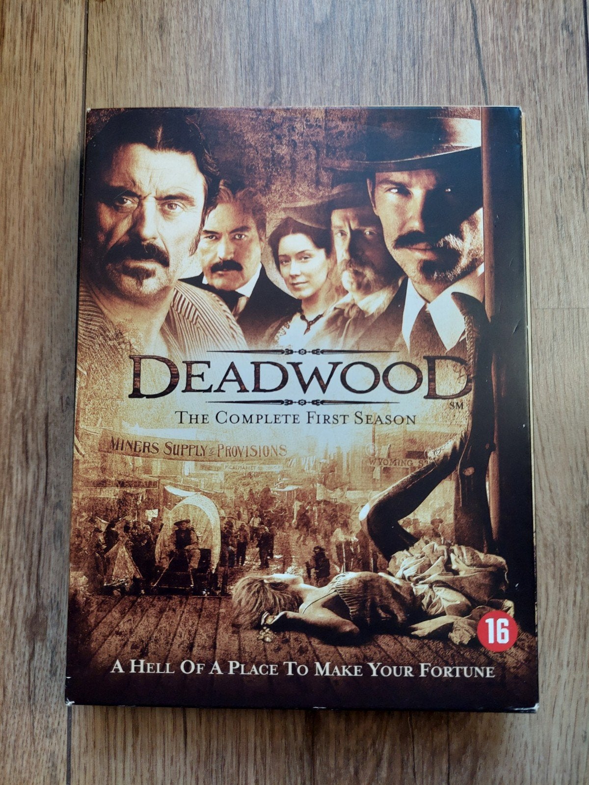 Deadwood: The Complete First Season (DVD), Vanaf 16 jaar, Seizoen 1, Ophalen of Verzenden, Inclusief doosje