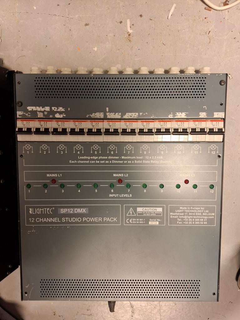 Lightec SP12 DMX Dimmer/Schakelaar 12x10A Studio Power Pack, Hobby en Vrije tijd, Elektronica-componenten, Ophalen, Gebruikt