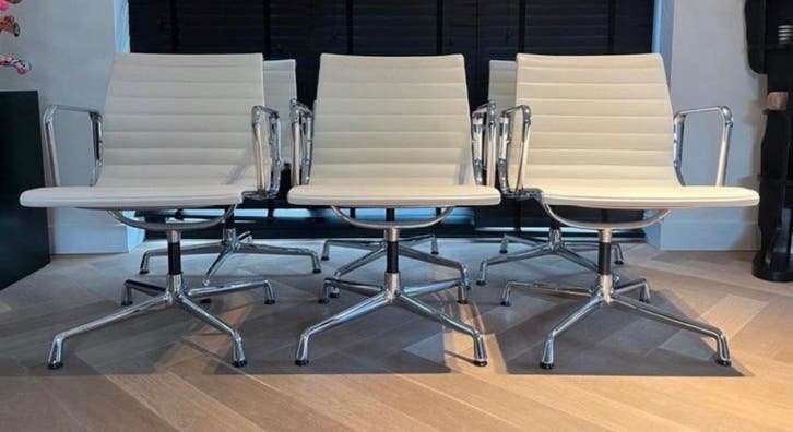 6 stuks Vitra EA 108 absolute nieuwstaat NP € 3.500,- p/st., Vitra, Info @ vitra.nl, Leer, 9723 CA