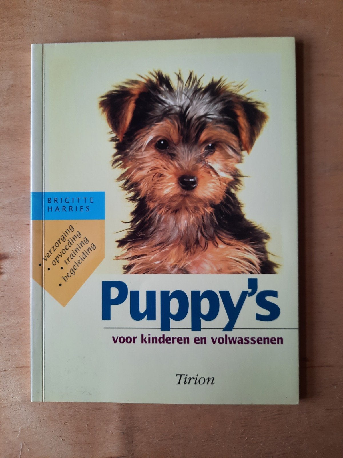 Puppy's voor kinderen en volwassenen - Brigitte Harries, Ophalen of Verzenden, Gelezen, Honden, Brigitte Harries