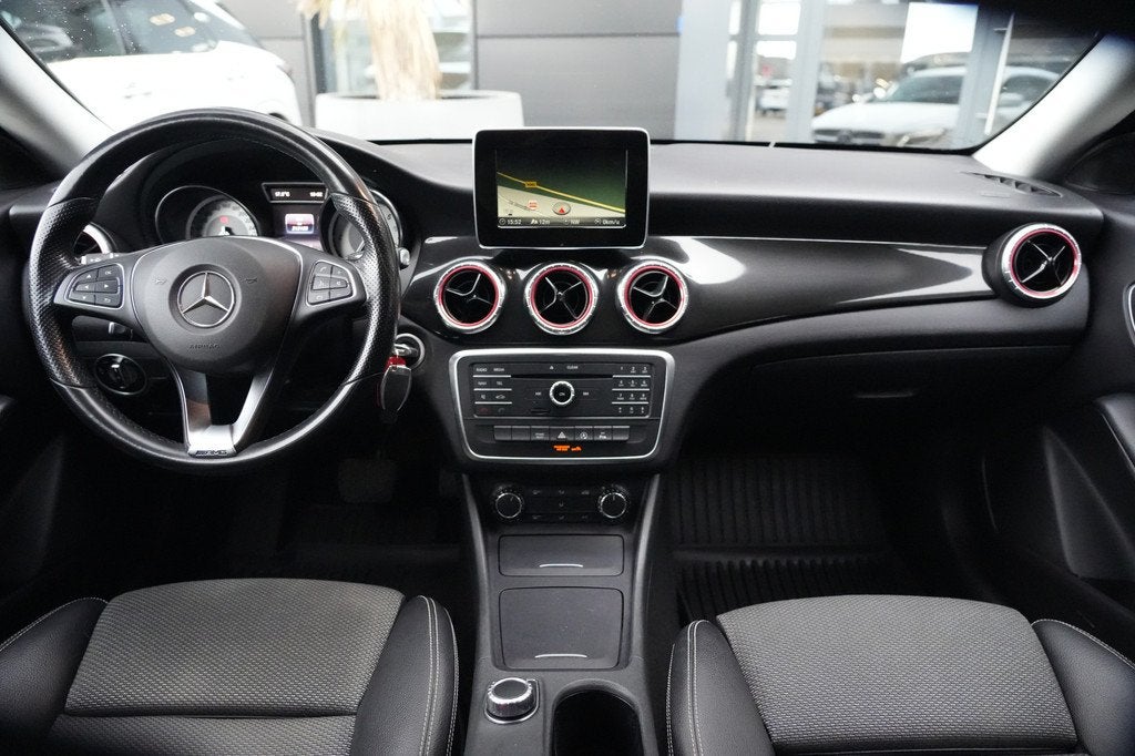 Mercedes-Benz CLA-Klasse Shooting Brake 200 d Lease Edition, CLA, 136 pk, Gebruikt, 4 cilinders