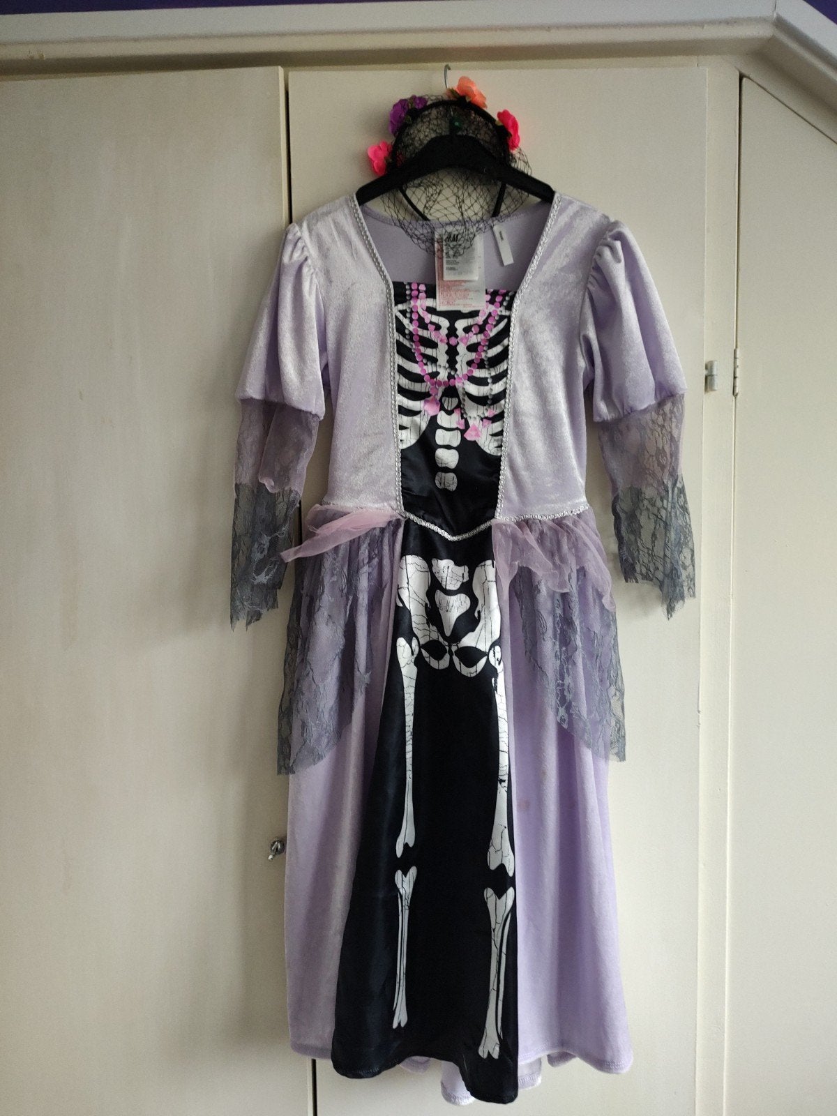 Halloween verkleedjurk skelet met haarband, Ophalen of Verzenden, Zo goed als nieuw, 134 t/m 140, Meisje