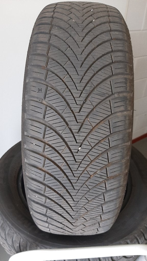 4 SEIZOENEN AUTOBANDEN, Auto-onderdelen, Ophalen, Gebruikt, 17 inch, All Season