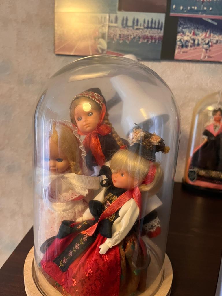 Oude poppen uit verschillende landen, Verzamelen, Poppen, Ophalen of Verzenden, Pop