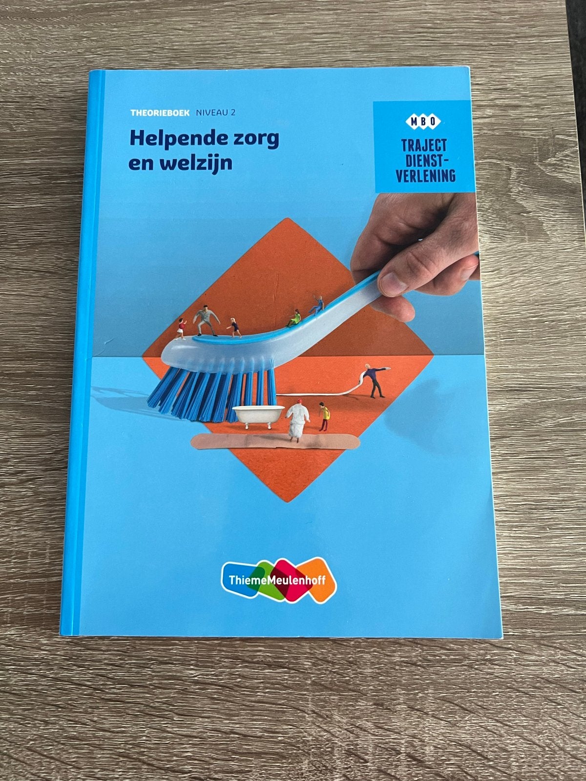 Theorieboek Helpende zorg en welzijn MBO Niveau 2, Ophalen, Gamma, Zo goed als nieuw, MBO