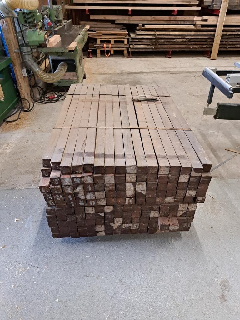 Azobe palen 65x65mm voor maar €3 per m1, Tuin en Terras, Palen, Balken en Planken, Ophalen of Verzenden, Nieuw, 250 cm of meer