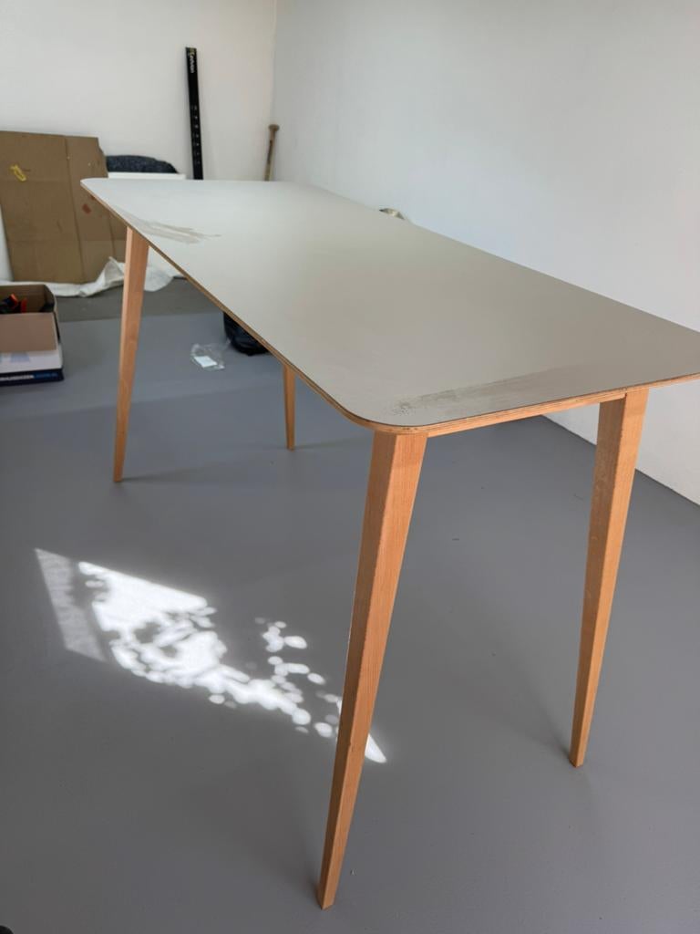 Ondarreta bob design hoge tafel, Huis en Inrichting, Tafels | Eettafels, Zo goed als nieuw, 50 tot 100 cm, 150 tot 200 cm, Rechthoekig