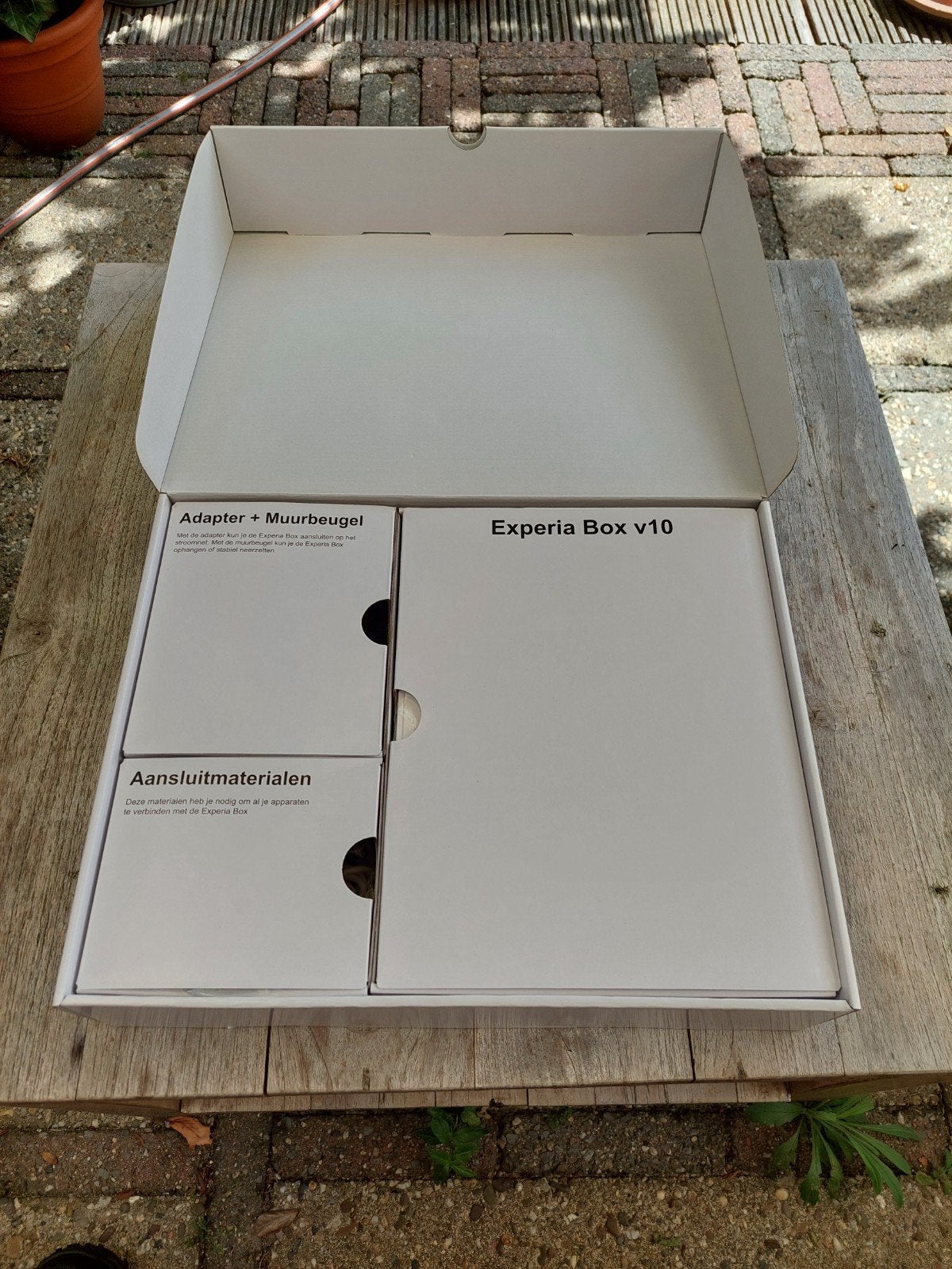 KPN Experia Box v10 Router - nieuw in doos., Ophalen of Verzenden, Nieuw, Router, KPN