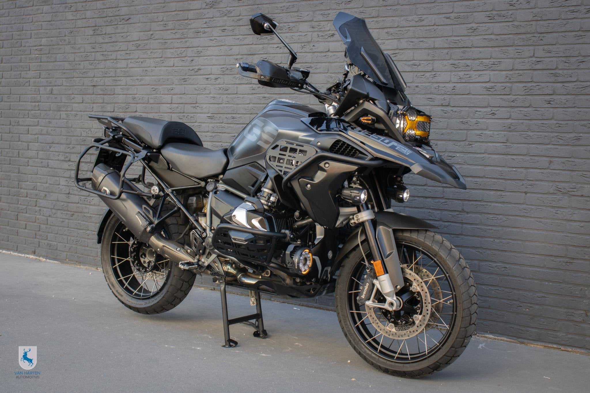 BMW R 1250 GS Ultimate / Dr. Jekkil & Mr. Hyde / Lonerider l, Motoren, Einsteinlaan 5
2289 CC  Rijswijk, NL, 1254 cc, Handvatverwarming