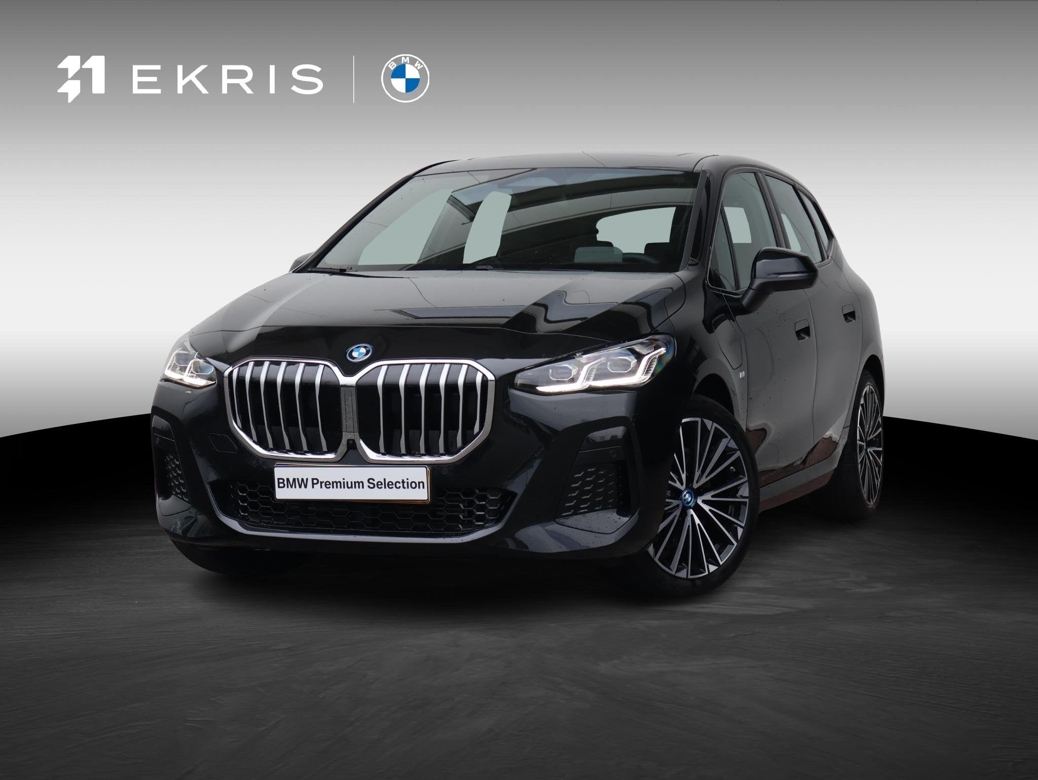 BMW 2 Serie Active Tourer 230e xDrive M Sport/ Glazen Panora, Automaat, Gebruikt, Euro 6, 1820 kg